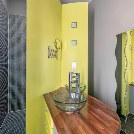 Proche Du Port & Plages - Terrasse - Maison Pour 5 بيت للعطل